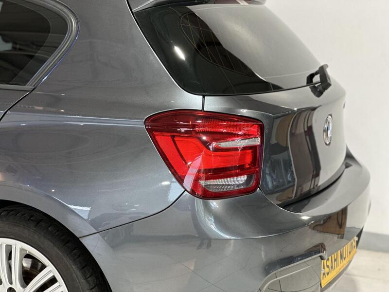 BMW 1 SERIES