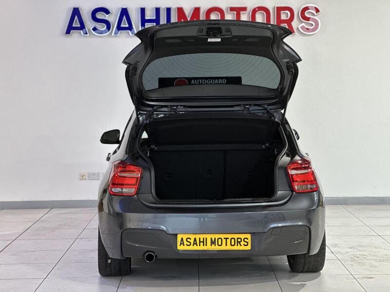 BMW 1 SERIES