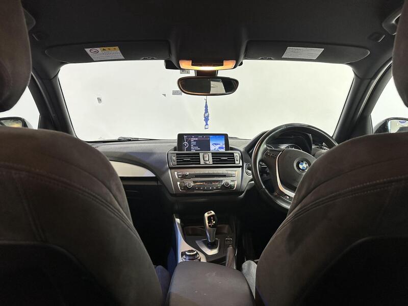 BMW 1 SERIES