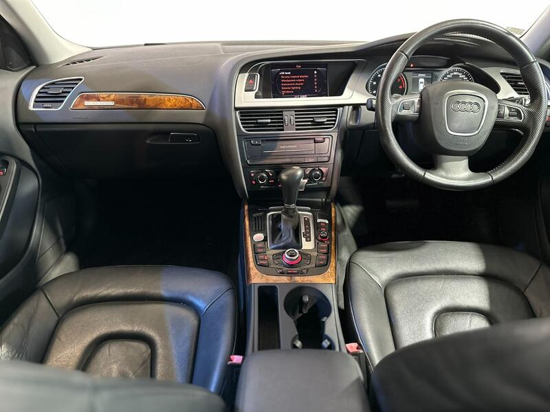 AUDI A4 AVANT