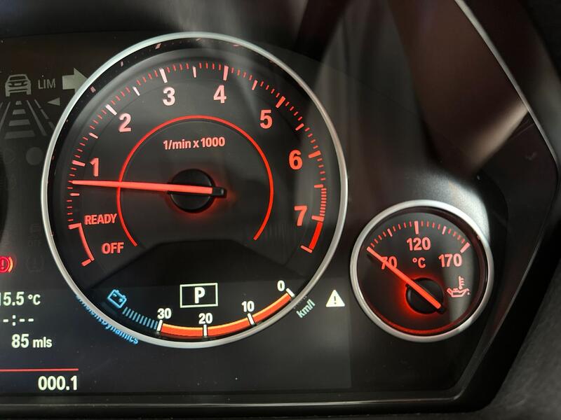 BMW 3 SERIES
