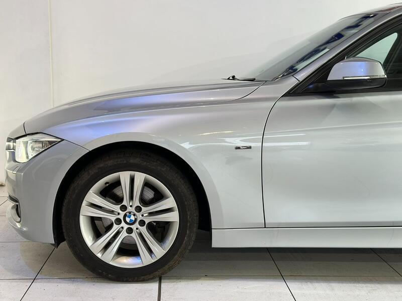 BMW 3 SERIES