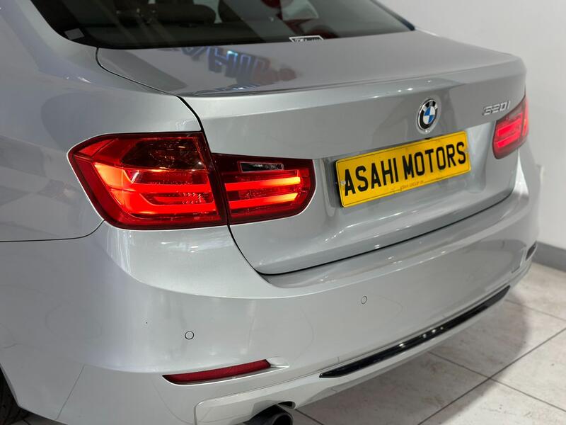 BMW 3 SERIES