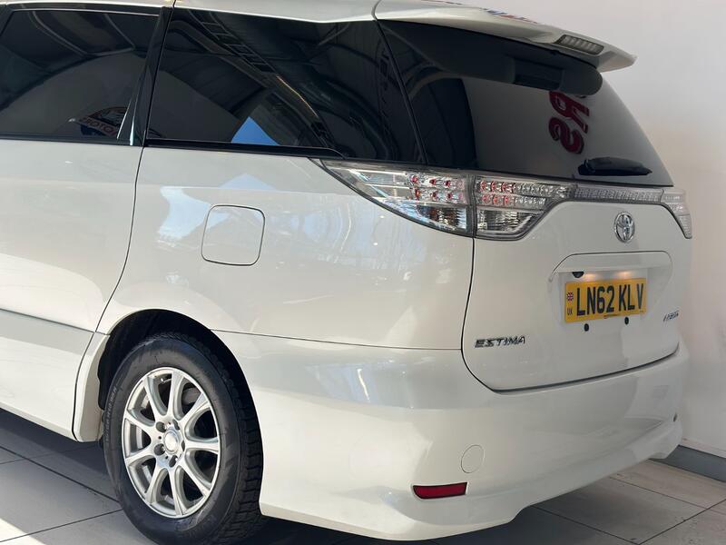 TOYOTA ESTIMA