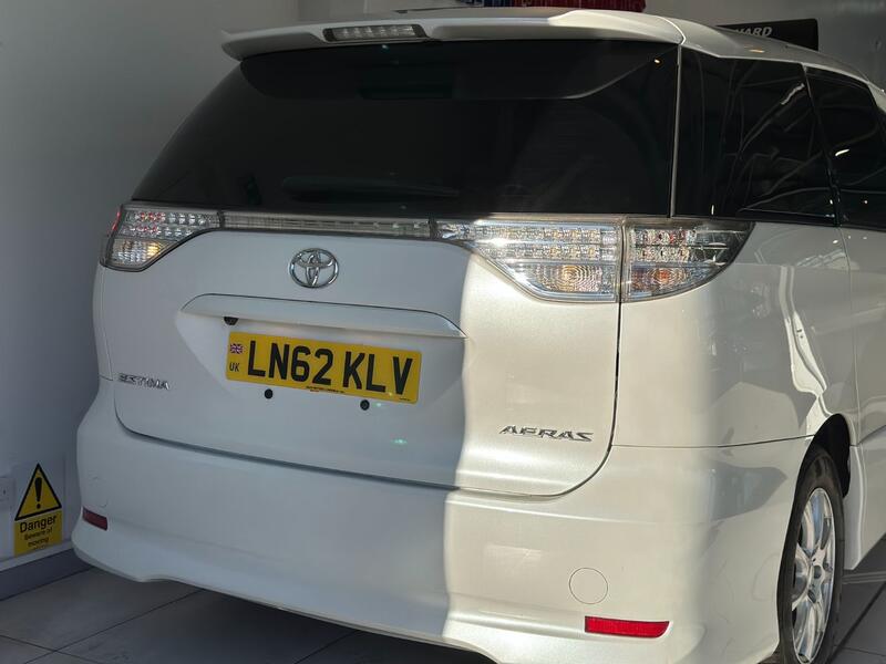 TOYOTA ESTIMA