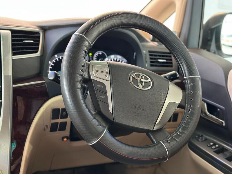 TOYOTA ALPHARD