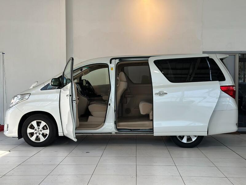 TOYOTA ALPHARD