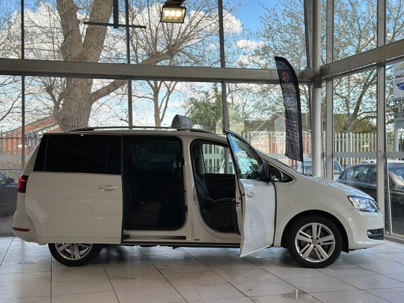 VOLKSWAGEN SHARAN