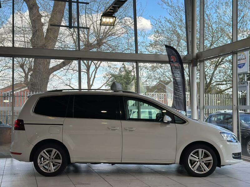 VOLKSWAGEN SHARAN