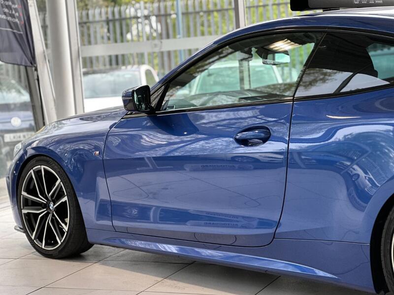 BMW 4 SERIES