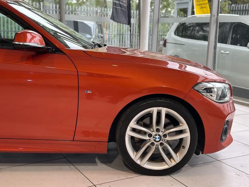 BMW 1 SERIES