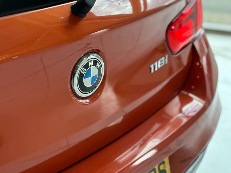 BMW 1 SERIES
