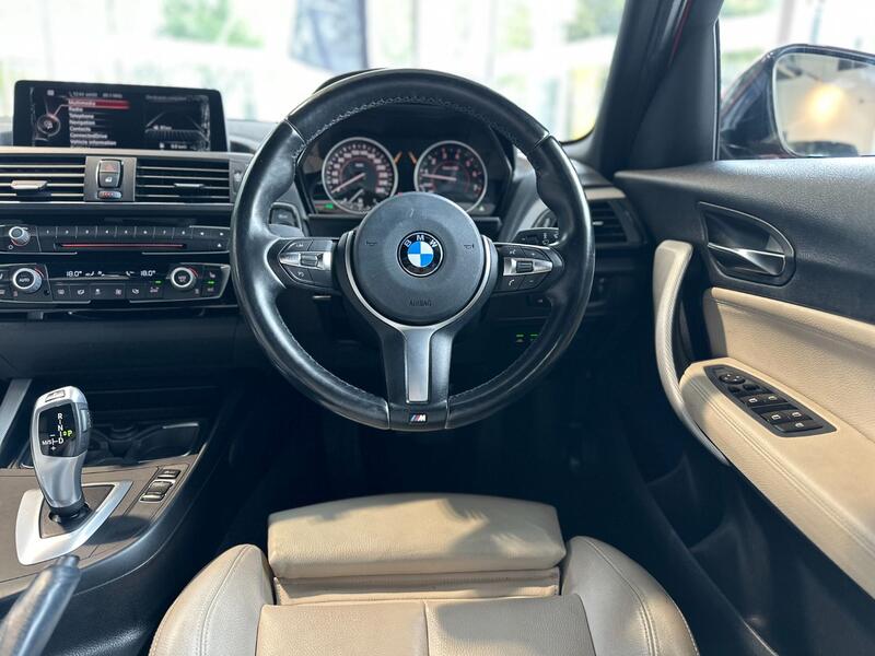 BMW 1 SERIES
