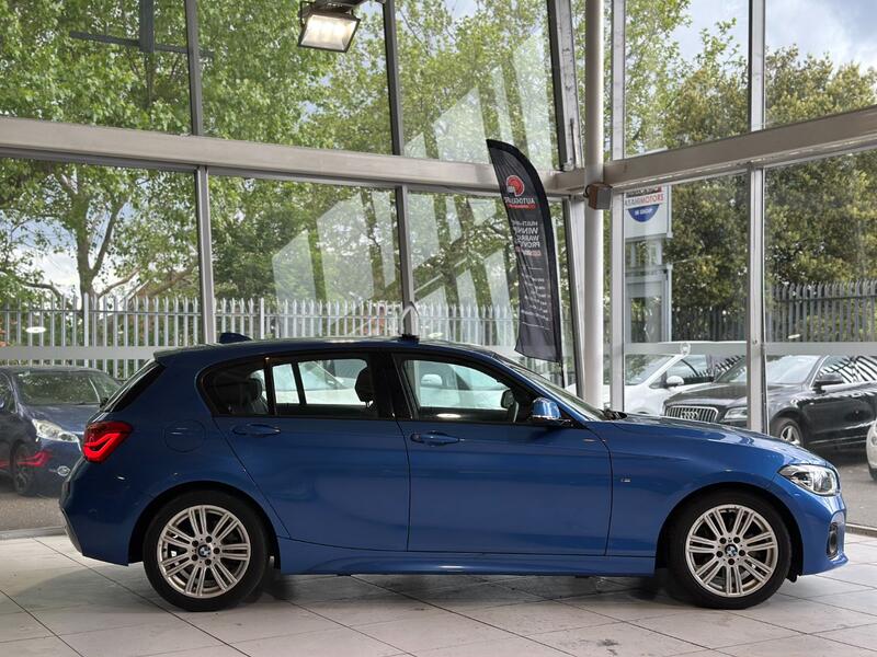 BMW 1 SERIES