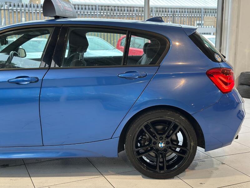 BMW 1 SERIES
