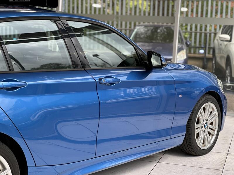 BMW 1 SERIES