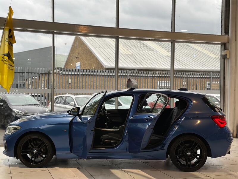 BMW 1 SERIES