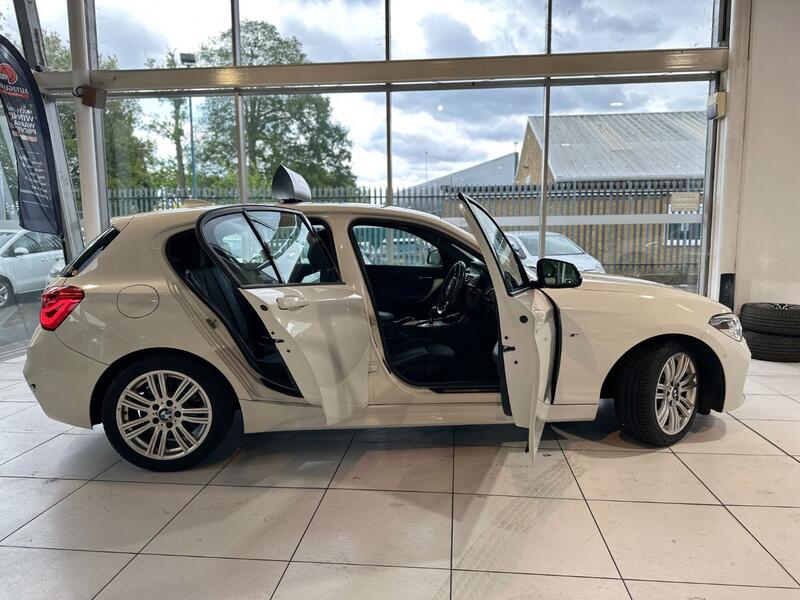 BMW 1 SERIES