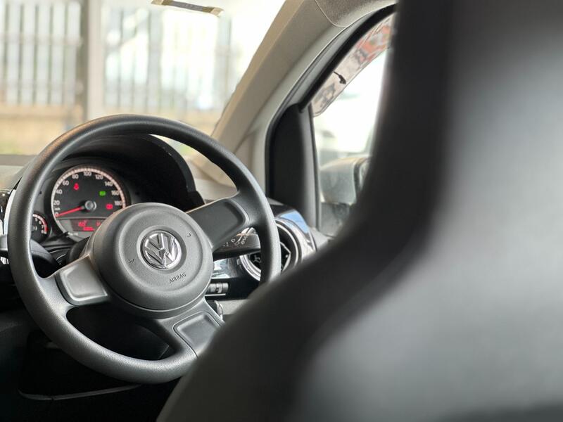 VOLKSWAGEN UP