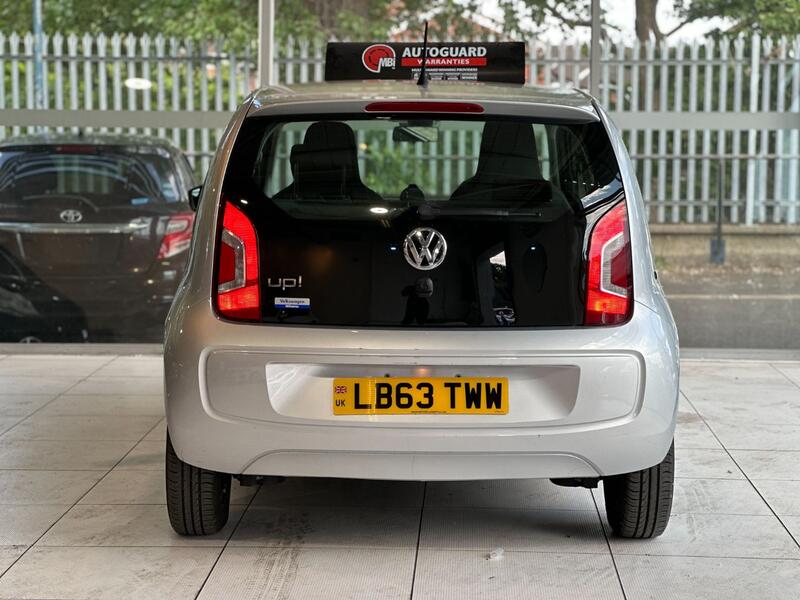 VOLKSWAGEN UP