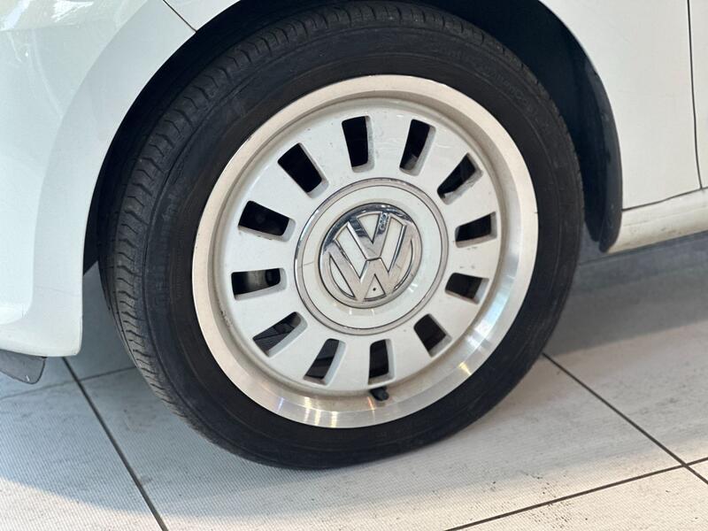 VOLKSWAGEN UP
